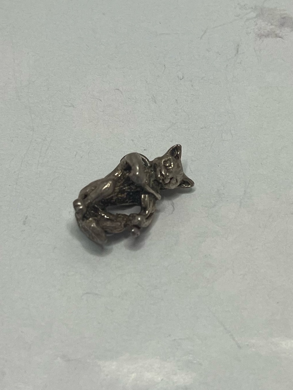Vintage 1960s sterling Silver fairy tale cat violin fiddle Charm Pendant